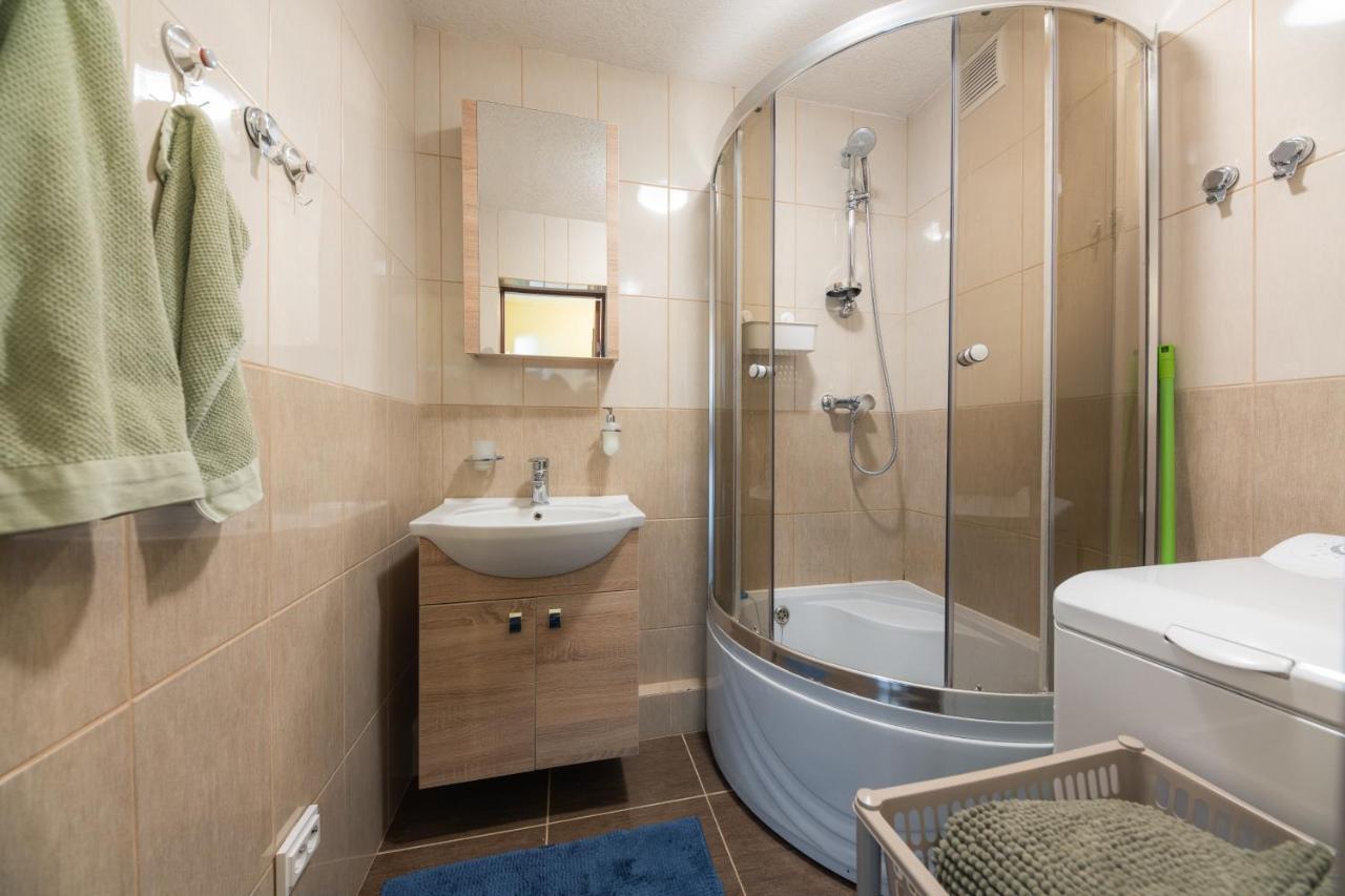 Seashore Apartment Liepaja Exterior photo